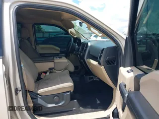 2018 Ford F-150 XL z VIN 1FTEW1EP3JKC46790, wystawiony jako IAAI lot #42584702 z przebiegiem 138 756 mil mil oraz . Historia ofert i sprzedaży dostępna na DreamBid. Obrazek 5.