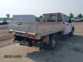 2018 Ford F-250 XL with VIN 1FDBF2A62JEC21198, listed as a IAAI auction lot 42362024 with 104,276 mi miles and . Bid and sale history available at DreamBid. Image 4.