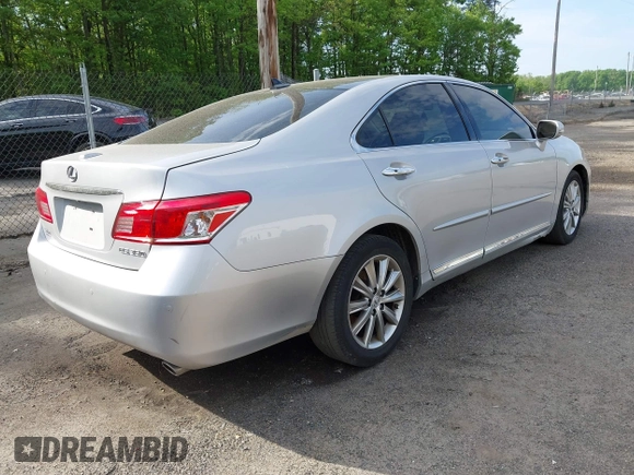 2011 Lexus ES with VIN JTHBK1EG7B2445629, listed as a IAAI auction lot 42177014 with 124,034 mi miles. Bid and sale history available at carsss.com. Image 4.