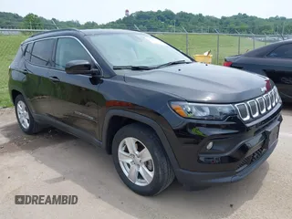 2022 Jeep Compass Latitude with VIN 3C4NJCBB4NT139111, listed as a IAAI auction lot 42380175 with 16,075 mi miles and . Bid and sale history available at DreamBid. Image 1.