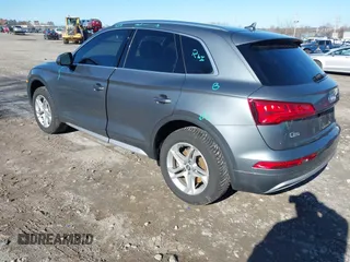2019 Audi Q5 Premium with VIN WA1ANAFY5K2133539, listed as a IAAI auction lot 41821732 with 79,132 mi miles. Bid and sale history available at carsss.com. Image 3.