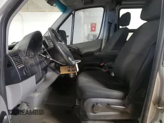 2014 Mercedes-Benz Sprinter with VIN WD3PE7DC8E5935347, listed as a Copart auction lot 88252445 with 187,828 mi miles and Salvage Title. Bid and sale history available at DreamBid. Image 7.