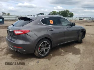 2017 Maserati Levante S z VIN ZN661YUS3HX196812, wystawiony jako Copart lot #69257744 z przebiegiem Nie podano mil oraz Szkoda całkowita • Salvage title. Historia ofert i sprzedaży dostępna na DreamBid. Obrazek 3.