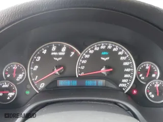 2005 Chevrolet Corvette with VIN 1G1YY24UX55116202, listed as a IAAI auction lot 40211162 with 55,579 mi miles. Bid and sale history available at carsss.com. Image 7.