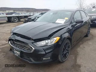 2019 Ford Fusion SE with VIN 3FA6P0HD1KR199226, listed as a IAAI auction lot 41525292 with 71,242 mi miles. Bid and sale history available at carsss.com. Image 6.