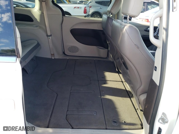 2017 Chrysler Pacifica Touring-L with VIN 2C4RC1BG7HR579133, listed as a Copart auction lot 70061814 with 119,393 mi miles and Salvage Title. Bid and sale history available at carsss.com. Image 11.