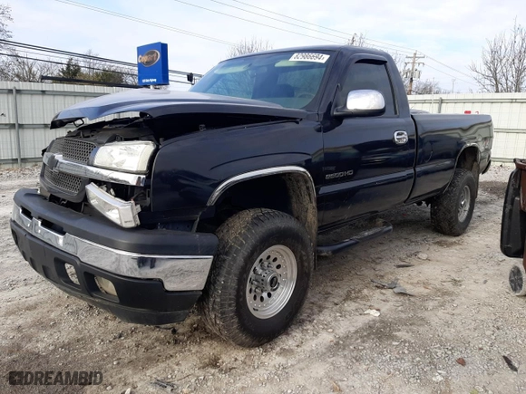 2004 Chevrolet Silverado 2500HD Work Truck with VIN 1GCHK24U94E246723, listed as a Copart auction lot 82986694 with 0 mi miles and Salvage Title. Bid and sale history available at carsss.com. Image 1.