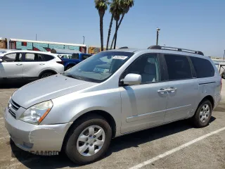 2006 Kia Sedona LX with VIN KNDMB233166078323, listed as a Copart auction lot 60902594 with 273,410 mi miles and Clean Title. Bid and sale history available at carsss.com. Image 1.