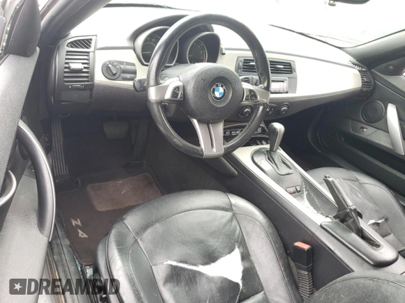 2005 BMW Z4 3.0i with VIN 4USBT53565LU09320, listed as a Copart auction lot 59596535 with 118,790 mi miles and Salvage title. Bid and sale history available at DreamBid. Image 8.