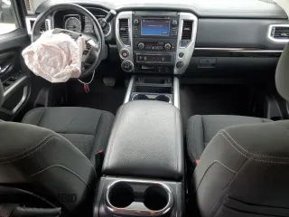 2017 Nissan Titan Platinum Reserve с VIN 1N6AA1E58HN561439, выставлен на аукционе Copart как лот 54821045 с пробегом 106 089 миль миль и Списание • Salvage title. История ставок и продаж доступна на DreamBid. Изображение 8.