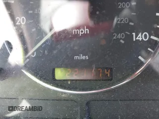 2004 Mercedes-Benz M 350 with VIN 4JGAB57E84A472827, listed as a IAAI auction lot 42135826 with 221,174 mi miles and . Bid and sale history available at DreamBid. Image 14.