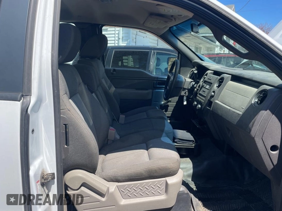 2009 Ford F-150 STX with VIN 1FTRX12879FA71573, listed as a Copart auction lot 56188705 with 228,051 mi miles and Clean Title. Bid and sale history available at DreamBid. Image 5.