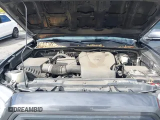 2017 Toyota Tacoma SR5 with VIN 3TMAZ5CN7HM036078, listed as a IAAI auction lot 41698163 with 91,376 mi miles. Bid and sale history available at carsss.com. Image 10.