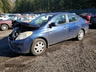 2012 Nissan Versa S with VIN 3N1CN7AP6CL847182, listed as a Copart auction lot 47076275 with 137,493 mi miles and Salvage Title. Bid and sale history available at carsss.com. Image 1.