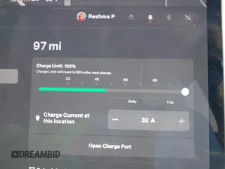2021 Tesla Model Y Standard Range z VIN 5YJYGDED4MF121963, wystawiony jako IAAI lot #41490477 z przebiegiem 41 941 mil mil oraz . Historia ofert i sprzedaży dostępna na DreamBid. Obrazek 17.