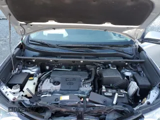 2018 Toyota RAV4 XLE with VIN 2T3RFREV8JW725504, listed as a Copart auction lot 84792264 with 41,501 mi miles and Salvage Title. Bid and sale history available at carsss.com. Image 12.