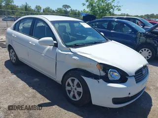 2009 Hyundai Accent Auto GLS with VIN KMHCN46C29U331834, listed as a IAAI auction lot 42027159 with 68,527 mi miles. Bid and sale history available at carsss.com. Image 1.