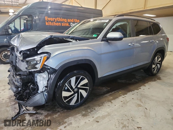 2025 Volkswagen Atlas SE with VIN 1V2HR2CA4SC521845, listed as a Copart auction lot 64470895 with 10,696 mi miles and Clean title. Bid and sale history available at DreamBid. Image 1.