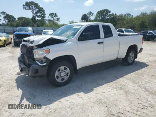 2017 Toyota Tundra SR z VIN 5TFUW5F17HX663470, wystawiony jako Copart lot #54141765 z przebiegiem 205 485 mil mil oraz Szkoda całkowita • Salvage title. Historia ofert i sprzedaży dostępna na DreamBid. Obrazek 1.