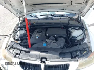 2007 BMW 3 Series 335i с VIN WBAVB73597VH21480, выставлен на аукционе IAAI как лот 42629278 с пробегом 140 725 миль миль и . История ставок и продаж доступна на DreamBid. Изображение 10.