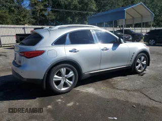 2010 Infiniti FX35 with VIN JN8AS1MU4AM800770, listed as a Copart auction lot 76324424 with 301,279 mi miles and Salvage Title. Bid and sale history available at carsss.com. Image 3.