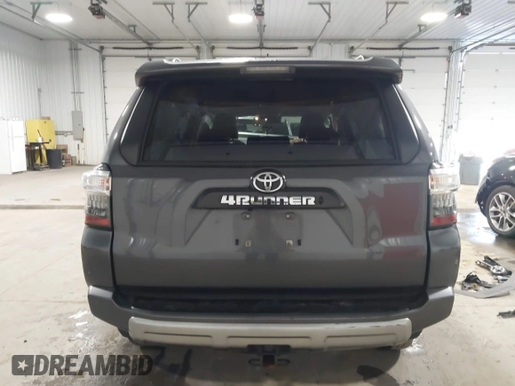 2021 Toyota 4Runner TRD Off Road Premium с VIN JTERU5JR6M5892569, выставлен на аукционе IAAI как лот 41921211 с пробегом 50 853 миль миль и . История ставок и продаж доступна на DreamBid. Изображение 17.