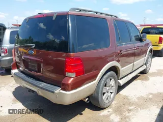 2006 Ford Expedition Eddie Bauer z VIN 1FMPU17526LA77577, wystawiony jako IAAI lot #42415870 z przebiegiem Nie podano mil oraz . Historia ofert i sprzedaży dostępna na DreamBid. Obrazek 4.
