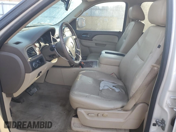 2012 Chevrolet Tahoe LTZ с VIN 1GNSCCE08CR210296, выставлен на аукционе Copart как лот 42102565 с пробегом 193 473 миль миль и Списание • Salvage title. История ставок и продаж доступна на DreamBid. Изображение 7.