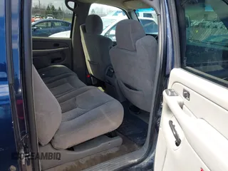 2006 Chevrolet Suburban Z71 with VIN 3GNFK16Z26G220672, listed as a IAAI auction lot 42016952 with 163,829 mi miles and . Bid and sale history available at DreamBid. Image 8.