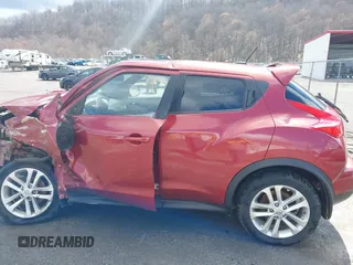 2014 Nissan Juke S with VIN JN8AF5MV7ET364402, listed as a IAAI auction lot 41808136 with 146,153 mi miles. Bid and sale history available at carsss.com. Image 15.