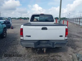 2004 Ford F-250 XL z VIN 1FTNW21P64ED90493, wystawiony jako IAAI lot #42406728 z przebiegiem 287 988 mil mil oraz . Historia ofert i sprzedaży dostępna na DreamBid. Obrazek 16.