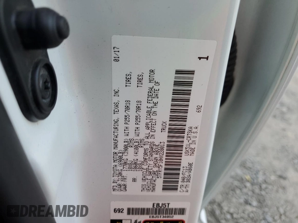 2017 Toyota Tundra 2WD SR5 with VIN 5TFRY5F10HX220013, listed as a Copart auction lot 81196934 with 71,415 mi miles and Salvage Title. Bid and sale history available at carsss.com. Image 12.