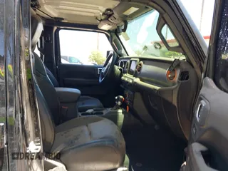 2022 Jeep Gladiator Mojave with VIN 1C6JJTEGXNL177175, listed as a IAAI auction lot 42652508 with Not provided miles and . Bid and sale history available at DreamBid. Image 5.