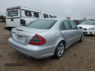 2007 Mercedes-Benz E 550 with VIN WDBUF72X77B059322, listed as a Copart auction lot 72271754 with 149,204 mi miles and Salvage Title. Bid and sale history available at DreamBid. Image 3.