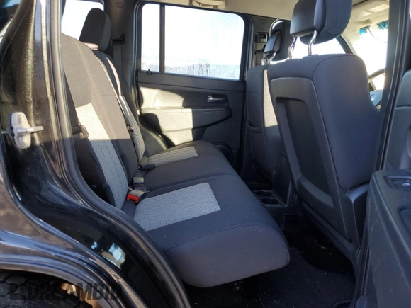 2010 Jeep Liberty Sport with VIN 1J4PN2GK5AW167188, listed as a Copart auction lot 86297154 with 132,123 mi miles and Salvage Title. Bid and sale history available at carsss.com. Image 12.