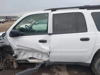 2006 Chevrolet TrailBlazer LS with VIN 1GNET16S666140823, listed as a IAAI auction lot 41557307 with 241,100 mi miles and . Bid and sale history available at DreamBid. Image 15.