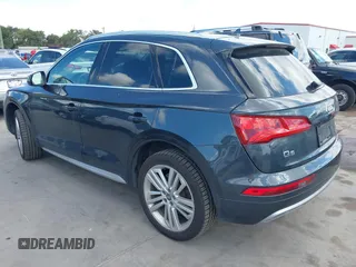 2018 Audi Q5 Premium Plus with VIN WA1BNAFY5J2020032, listed as a IAAI auction lot 40241988 with 94,994 mi miles. Bid and sale history available at carsss.com. Image 3.