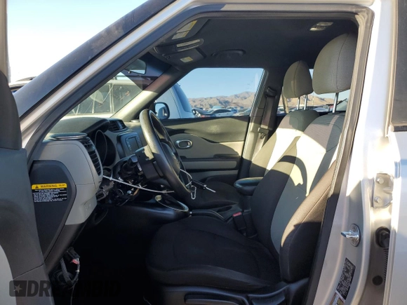 2018 Kia Soul with VIN KNDJN2A23J7583416, listed as a Copart auction lot 41867605 with 86,876 mi miles and Salvage Title. Bid and sale history available at carsss.com. Image 7.