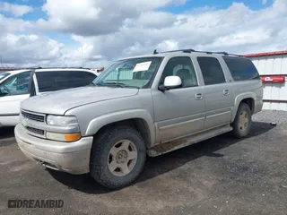 2006 Chevrolet Suburban LT with VIN 1GNFK16Z56J108351, listed as a IAAI auction lot 41982407 with 315,803 mi miles. Bid and sale history available at carsss.com. Image 2.