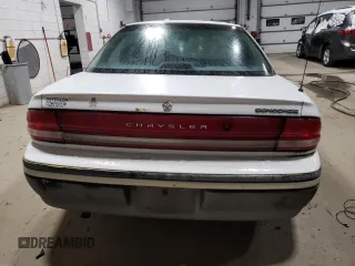 1993 Chrysler Concorde z VIN 2C3EL56T1PH575522, wystawiony jako Copart lot #82903344 z przebiegiem 175 657 mil mil oraz Tytuł czysty. Historia ofert i sprzedaży dostępna na DreamBid. Obrazek 6.