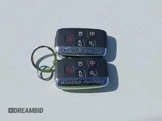 2018 Land Rover Range Rover Velar S с VIN SALYB2RX2JA752425, выставлен на аукционе IAAI как лот 41692246 с пробегом 83 524 миль миль и . История ставок и продаж доступна на DreamBid. Изображение 11.