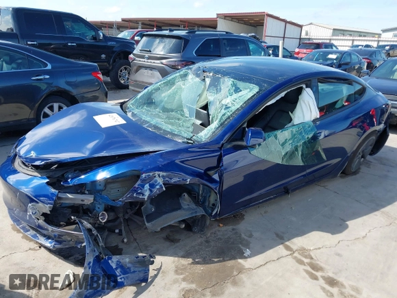 2023 Tesla Model 3 z VIN 5YJ3E1EA8PF403743, wystawiony jako IAAI lot #42076747 z przebiegiem 58 399 mil mil oraz . Historia ofert i sprzedaży dostępna na DreamBid. Obrazek 18.