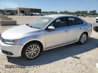 2011 Volkswagen Jetta SEL с VIN 3VWLZ7AJXBM056107, выставлен на аукционе Copart как лот 69955534 с пробегом 104 451 миль миль и Списание • Salvage title. История ставок и продаж доступна на DreamBid. Изображение 1.