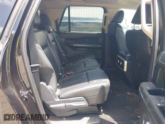 2024 Ford Expedition Max XLT with VIN 1FMJK1J8XREA24875, listed as a IAAI auction lot 42204354 with 46,435 mi miles and . Bid and sale history available at DreamBid. Image 8.