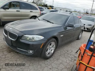 2013 BMW 5 Series 528i xDrive with VIN WBAXH5C51DD109803, listed as a Copart auction lot 47552784 with 65,097 mi miles and Salvage Title. Bid and sale history available at carsss.com. Image 1.