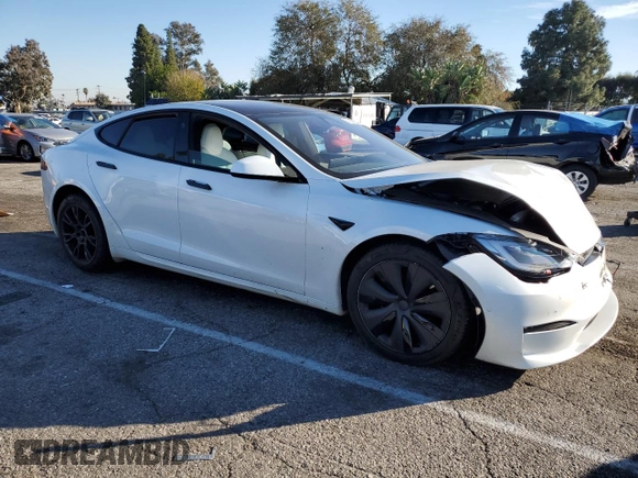 2022 Tesla Model S with VIN 5YJSA1E59NF469984, listed as a Copart auction lot 38543354 with Not provided miles and . Bid and sale history available at DreamBid. Image 4.