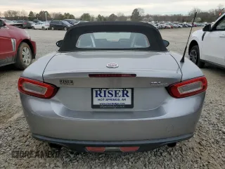 2017 FIAT 124 Spider Elaborazione Abarth z VIN JC1NFAEK5H0118610, wystawiony jako Copart lot #44936834 z przebiegiem 58 727 mil mil oraz Szkody całkowita. Historia ofert i sprzedaży dostępna na DreamBid. Obrazek 6.