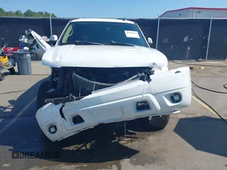 2007 Chevrolet Avalanche LTZ z VIN 3GNEC12037G254623, wystawiony jako IAAI lot #42589662 z przebiegiem 248 688 mil mil oraz . Historia ofert i sprzedaży dostępna na DreamBid. Obrazek 12.