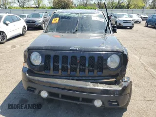 2014 Jeep Patriot Altitude with VIN 1C4NJPBA1ED715273, listed as a Copart auction lot 54335405 with 118,975 mi miles and Salvage Title. Bid and sale history available at DreamBid. Image 5.