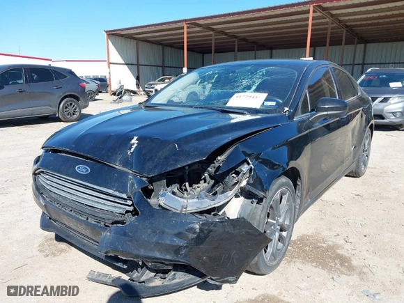 2018 Ford Fusion SE with VIN 3FA6P0H77JR180057, listed as a IAAI auction lot 41729451 with 122,200 mi miles. Bid and sale history available at carsss.com. Image 2.